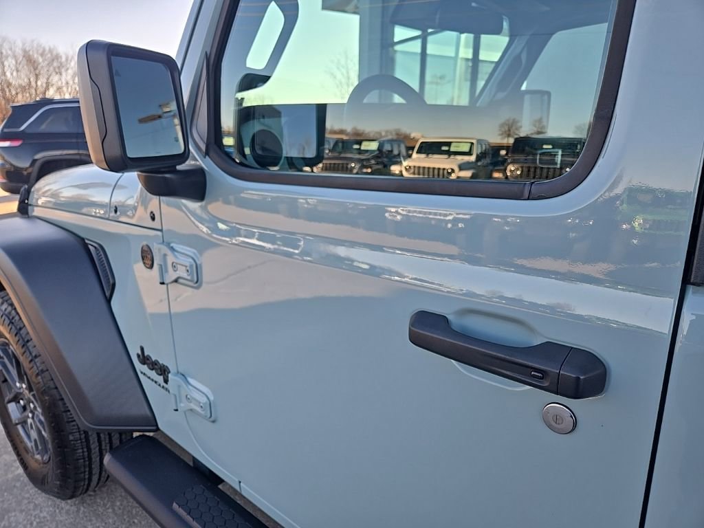 Used 2024 Jeep Wrangler Sport S image 27