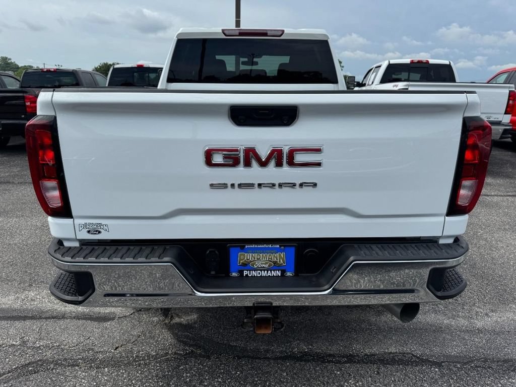 Used 2023 GMC Sierra 3500 Pro w/ Convenience Package AWD/4WD image 3