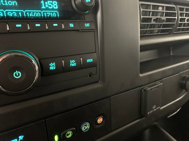 New 2025 Chevrolet Express 3500 Work Van w/ Driver Convenience Package image 41