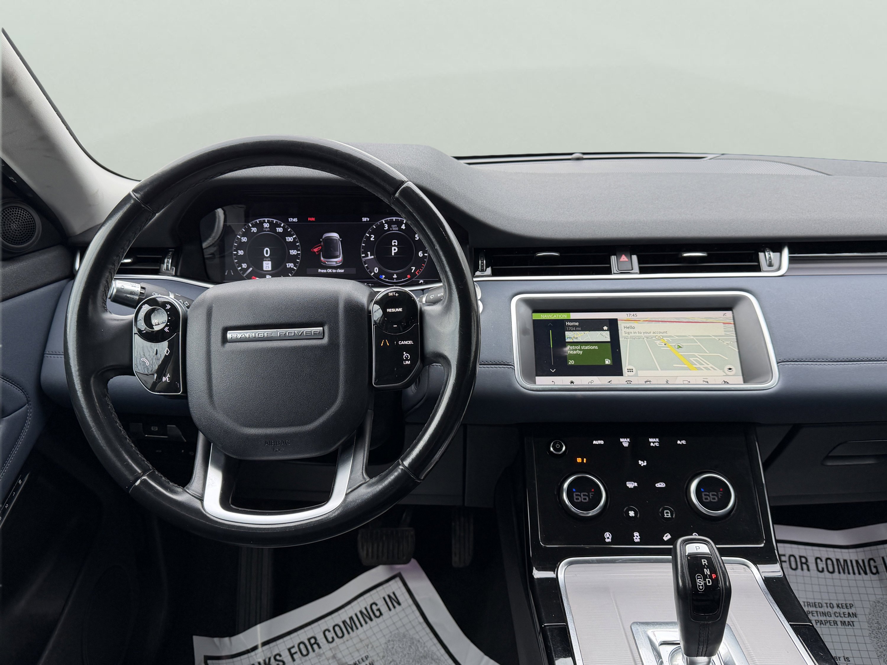 Used 2020 Land Rover Range Rover Evoque S image 22