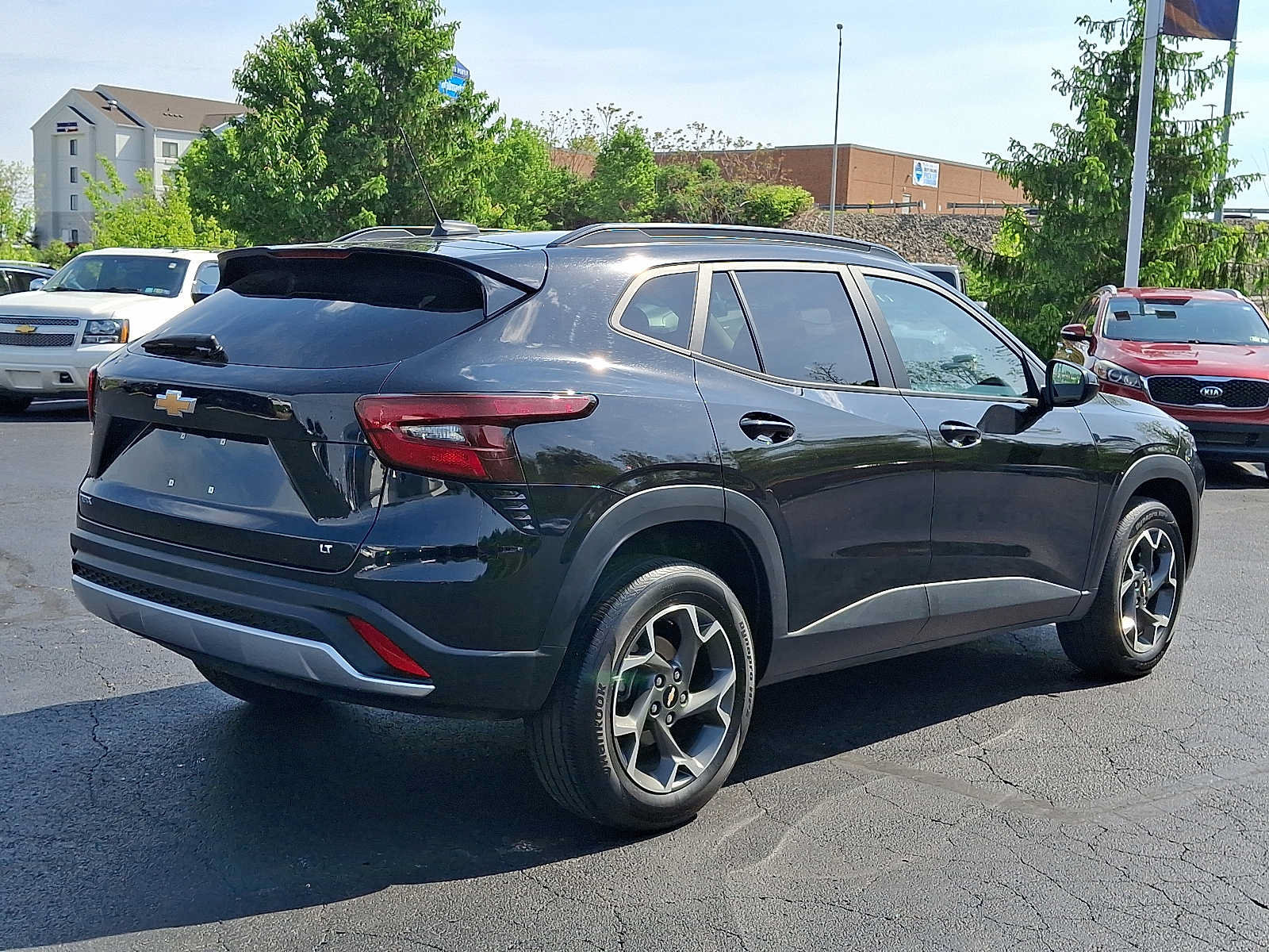 Used 2024 Chevrolet Trax LT FWD image 6