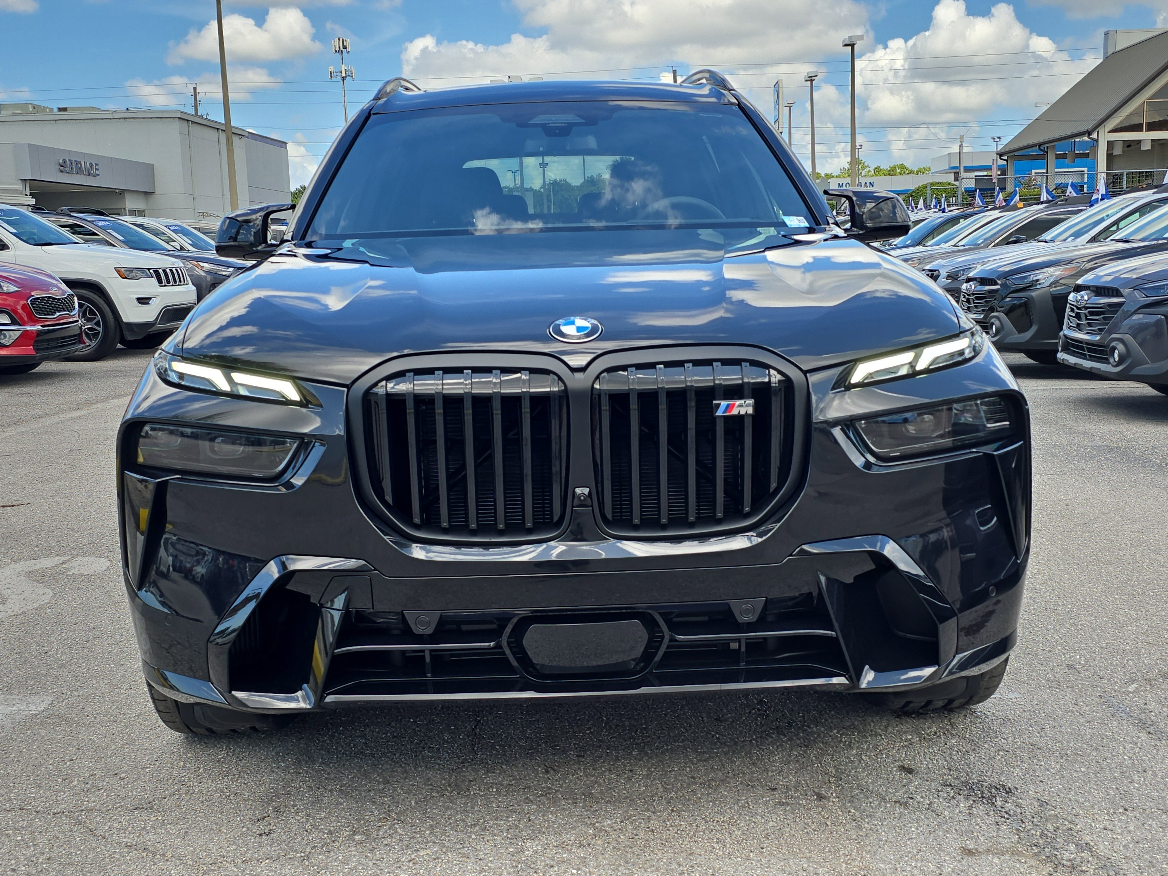 New 2026 BMW X7 M60i image 3