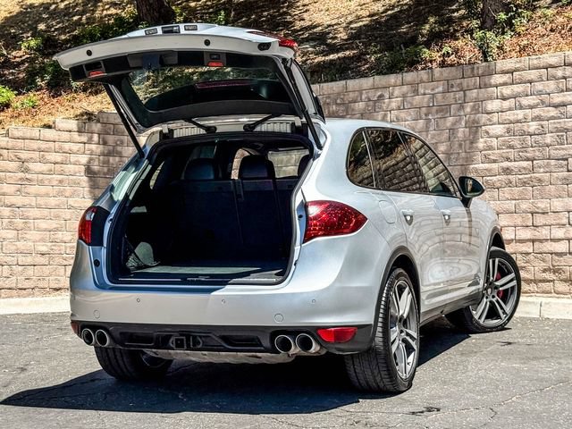 Used 2011 Porsche Cayenne Turbo AWD/4WD image 21