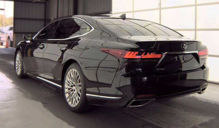 Used 2024 Lexus LS 500 w/ Interior Upgrade Package RWD image 4