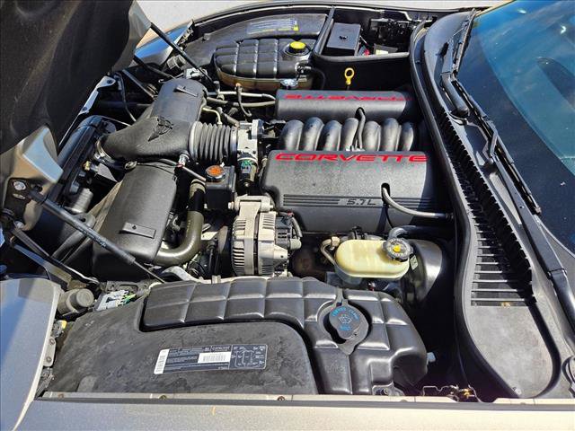 Used 2000 Chevrolet Corvette Coupe w/ Roof Pkg RWD image 20