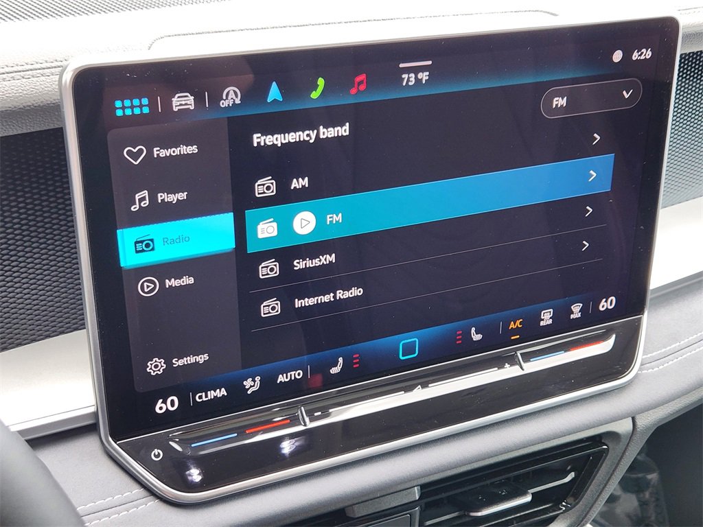 New 2025 Volkswagen Tiguan SE image 9