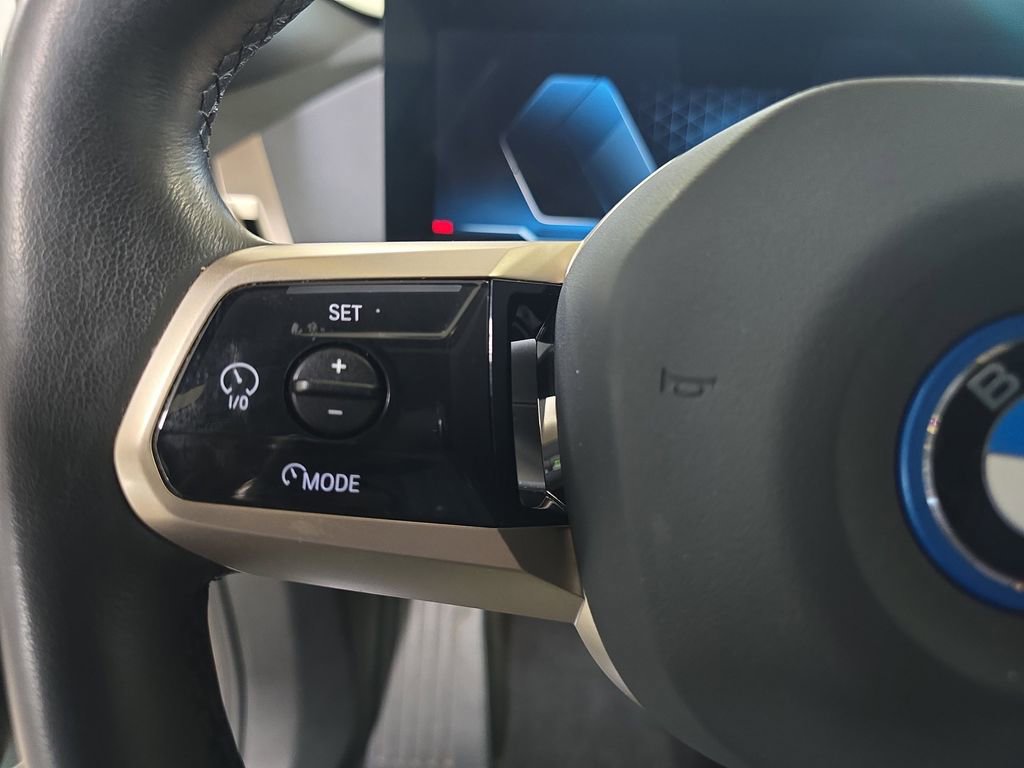 Used 2024 BMW iX xDrive50 image 20