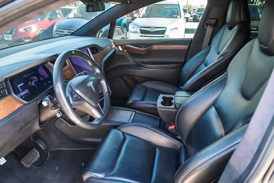 Used 2020 Tesla Model X Long Range AWD/4WD image 16
