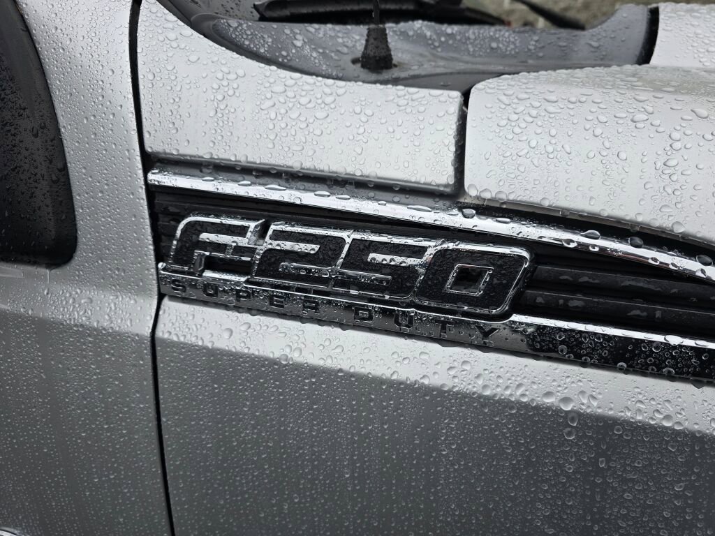 Used 2011 Ford F250 XLT w/ XLT Interior Pkg image 12