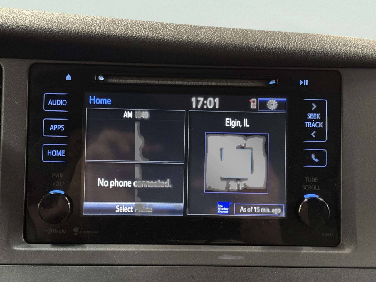 Used 2015 Toyota Sienna LE FWD image 28