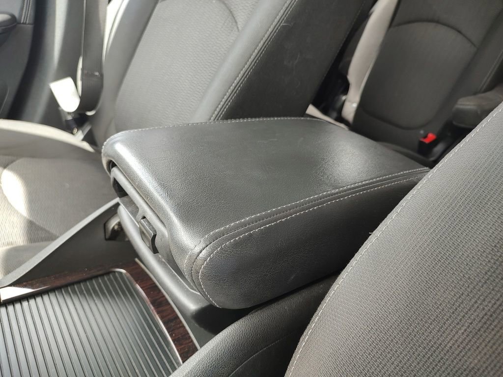 Used 2017 Chevrolet Traverse LT w/ Style and Technology Package image 32