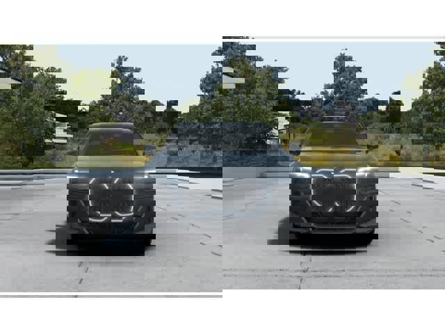 New 2026 BMW 740i xDrive w/ Luxury Rear Seating Package image 3