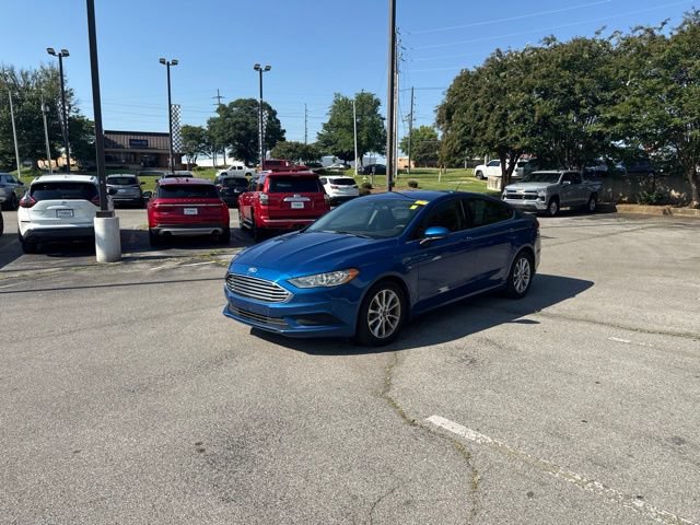 Used 2017 Ford Fusion SE w/ Fusion SE Technology Package FWD image 7