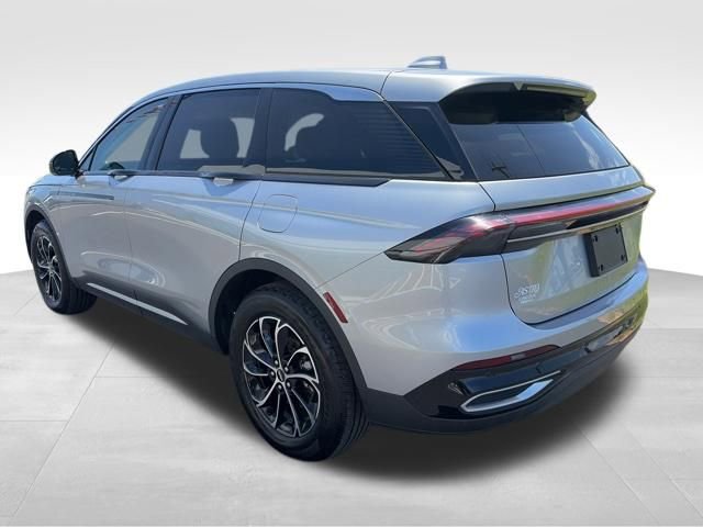 Used 2025 Lincoln Nautilus Premier w/ Equipment Group 102A image 5