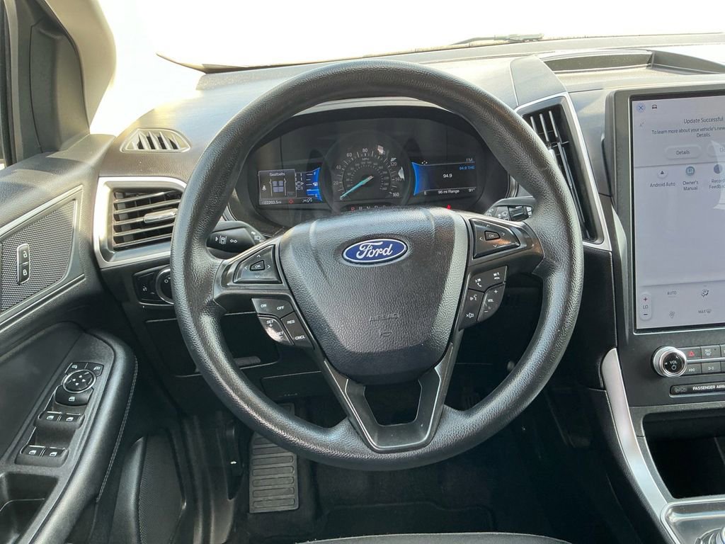 Used 2024 Ford Edge SE w/ Black Appearance Package AWD/4WD image 18