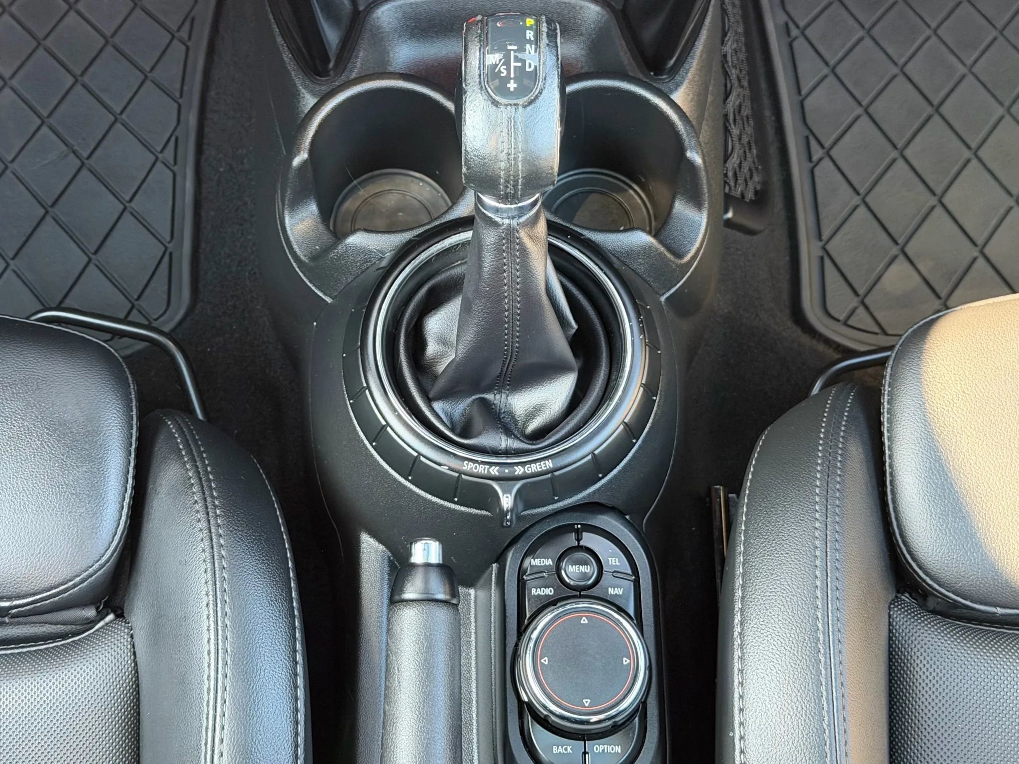 Used 2015 MINI Cooper S image 30