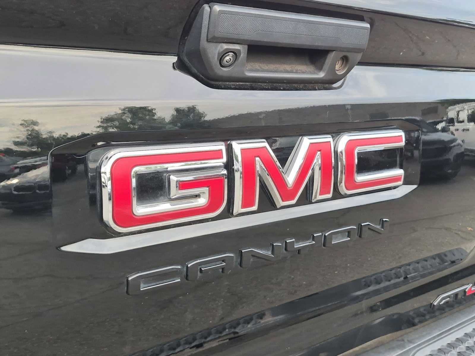 Used 2024 GMC Canyon AT4X AWD/4WD image 13
