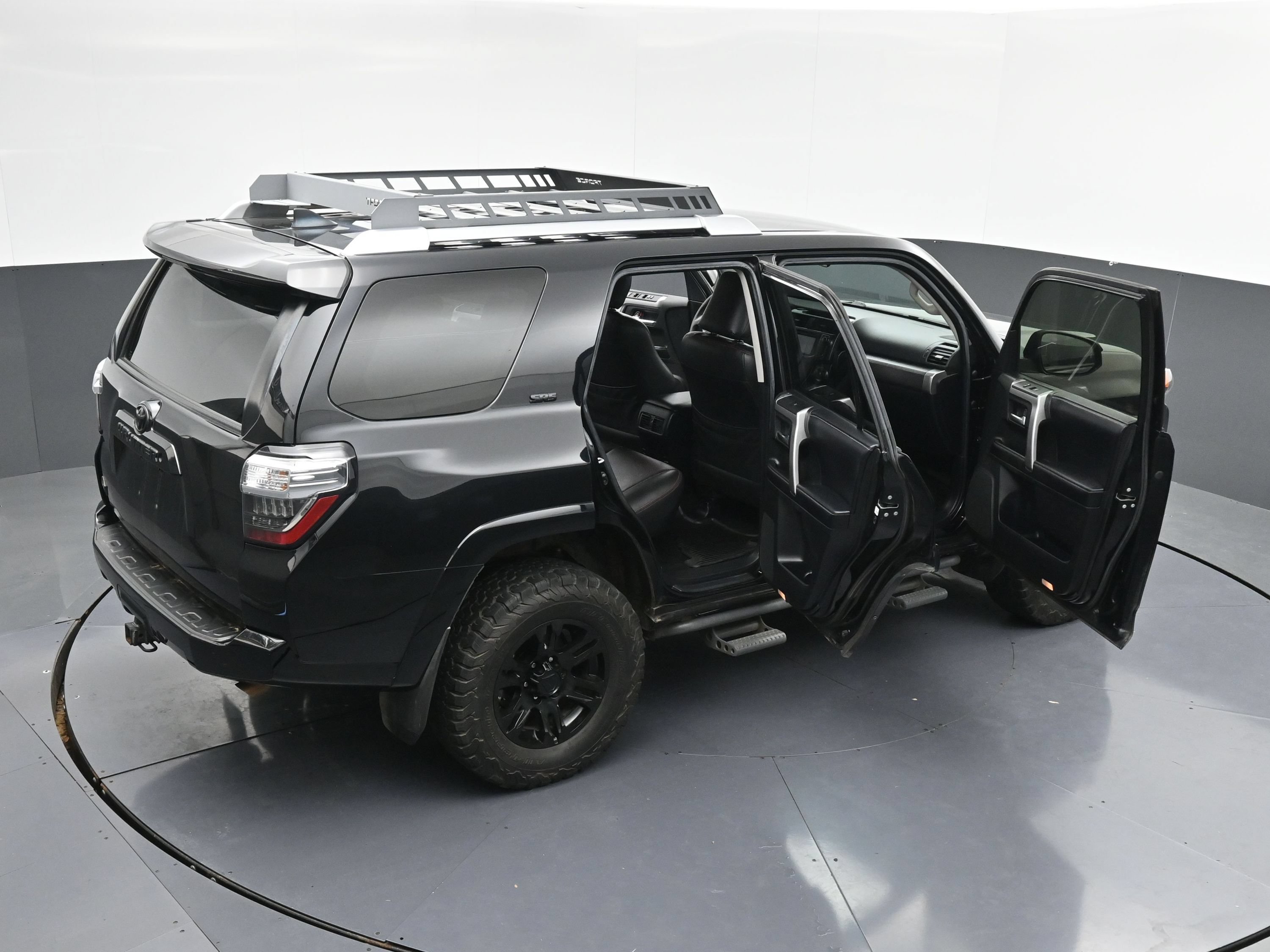 Used 2017 Toyota 4Runner SR5 AWD/4WD image 45