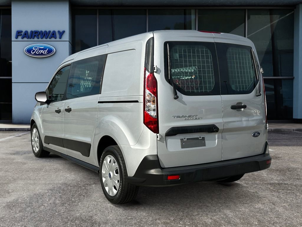 Used 2022 Ford Transit Connect XLT image 4