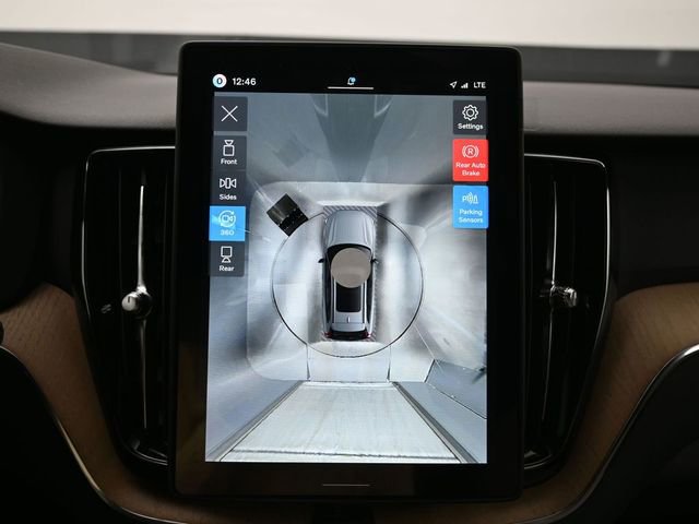 New 2026 Volvo XC60 B5 Plus w/ Protection Package Premier AWD/4WD image 22