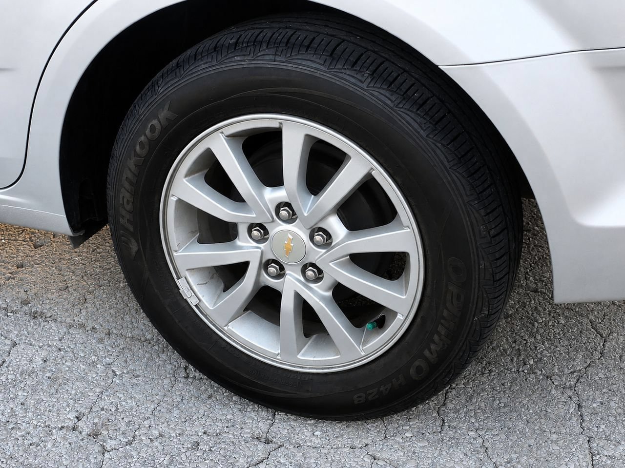 Certified 2019 Chevrolet Sonic LT w/ Convenience Package FWD image 9