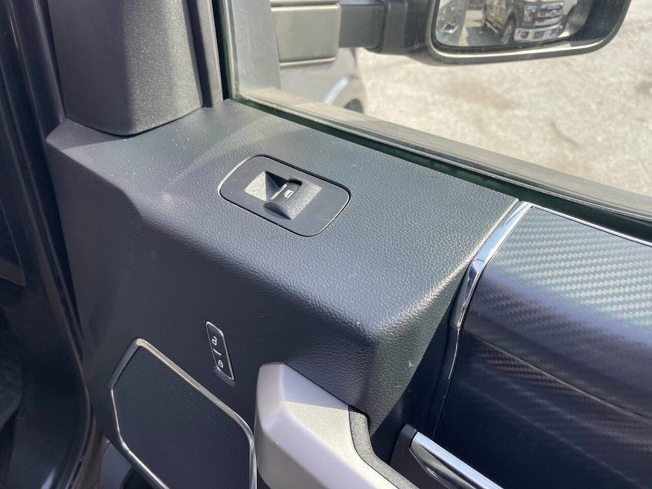 Used 2019 Ford F150 Lariat w/ Equipment Group 502A Luxury image 35