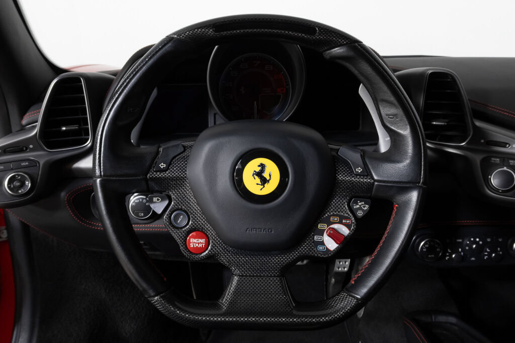 Used 2013 Ferrari 458 Italia Coupe RWD image 33