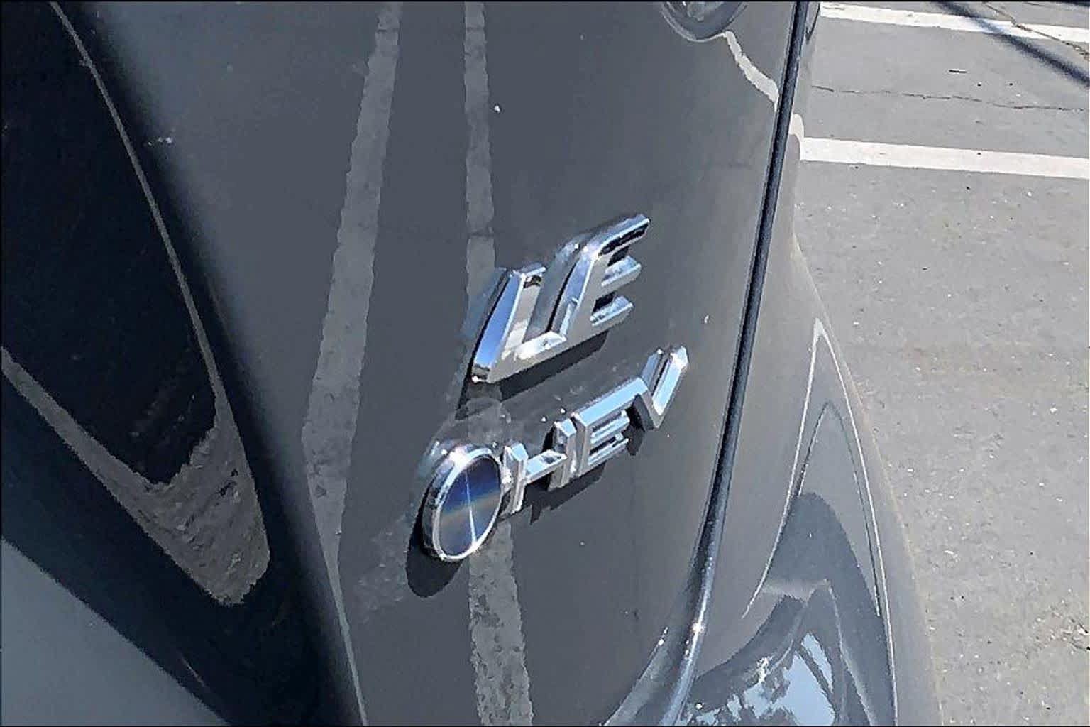 Certified 2025 Toyota Corolla LE w/ LE Premium Package FWD image 9