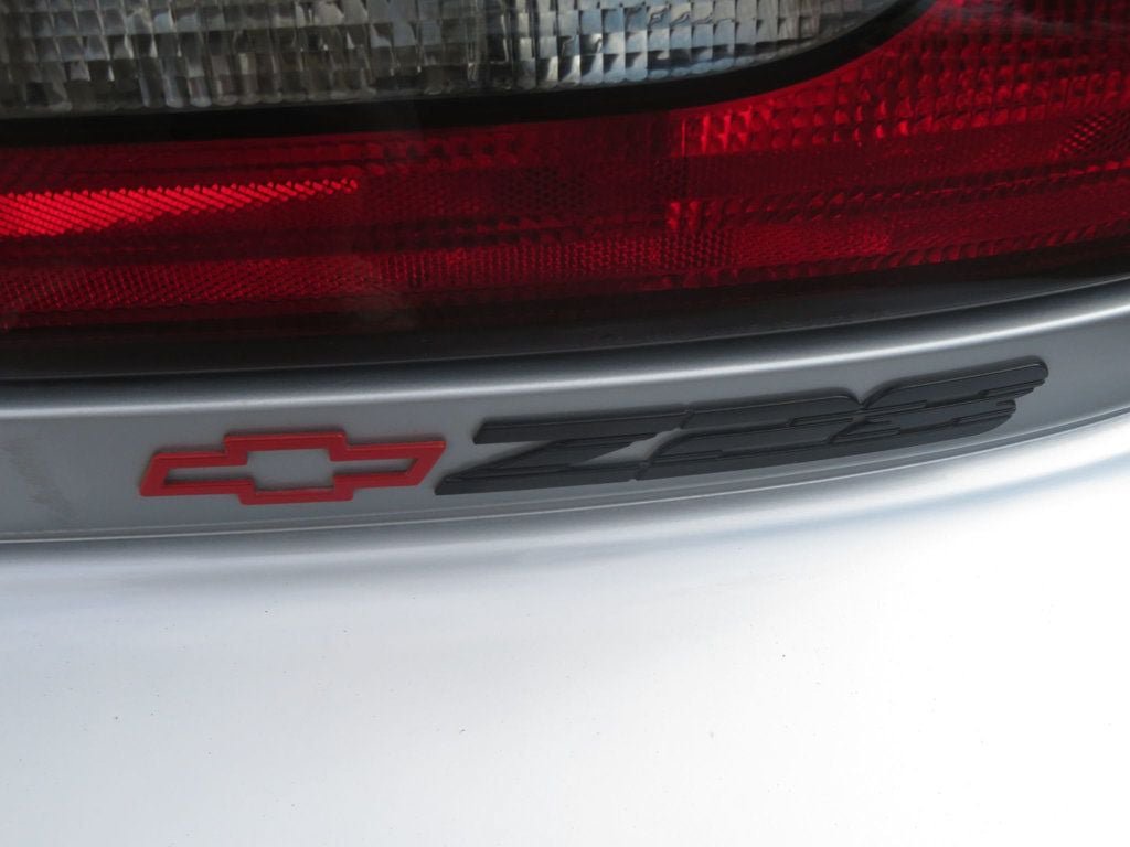 Used 1995 Chevrolet Camaro Z28 RWD image 15