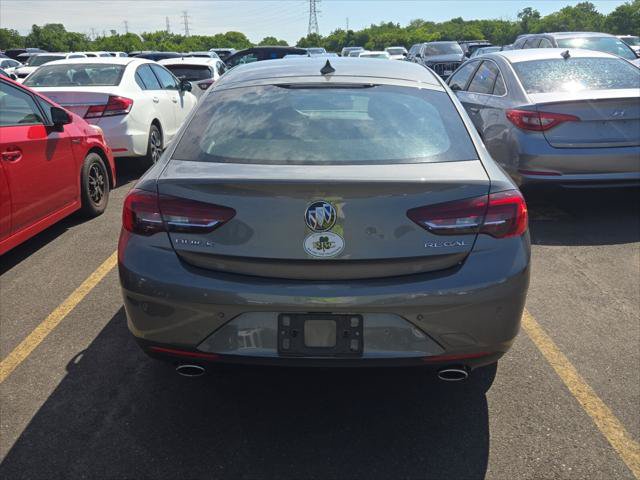 Used 2018 Buick Regal Preferred w/ Driver Confidence Package #1 FWD image 7