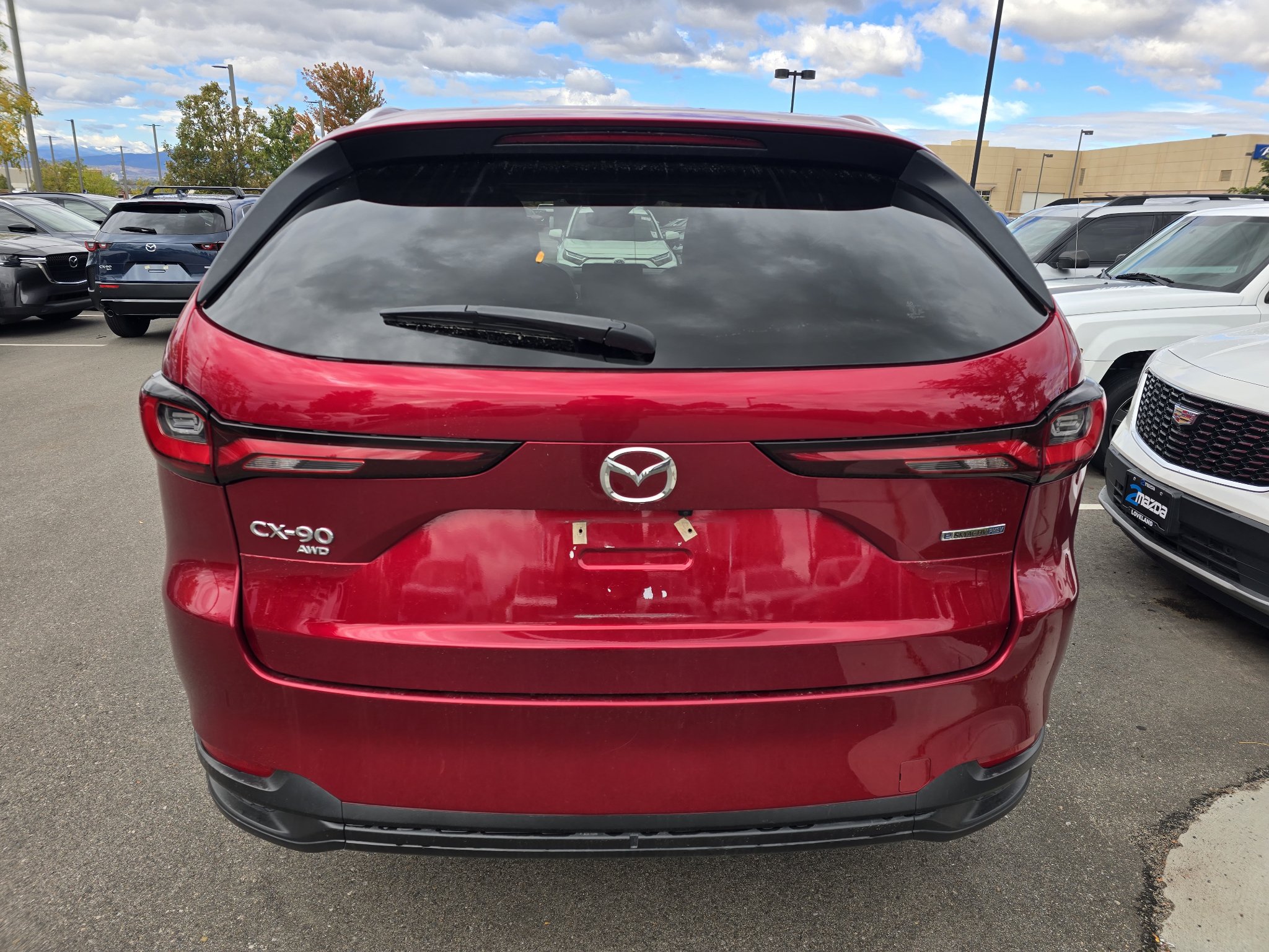 Used 2024 MAZDA CX-90 Plug-In Hybrid w/ Preferred AWD/4WD image 4