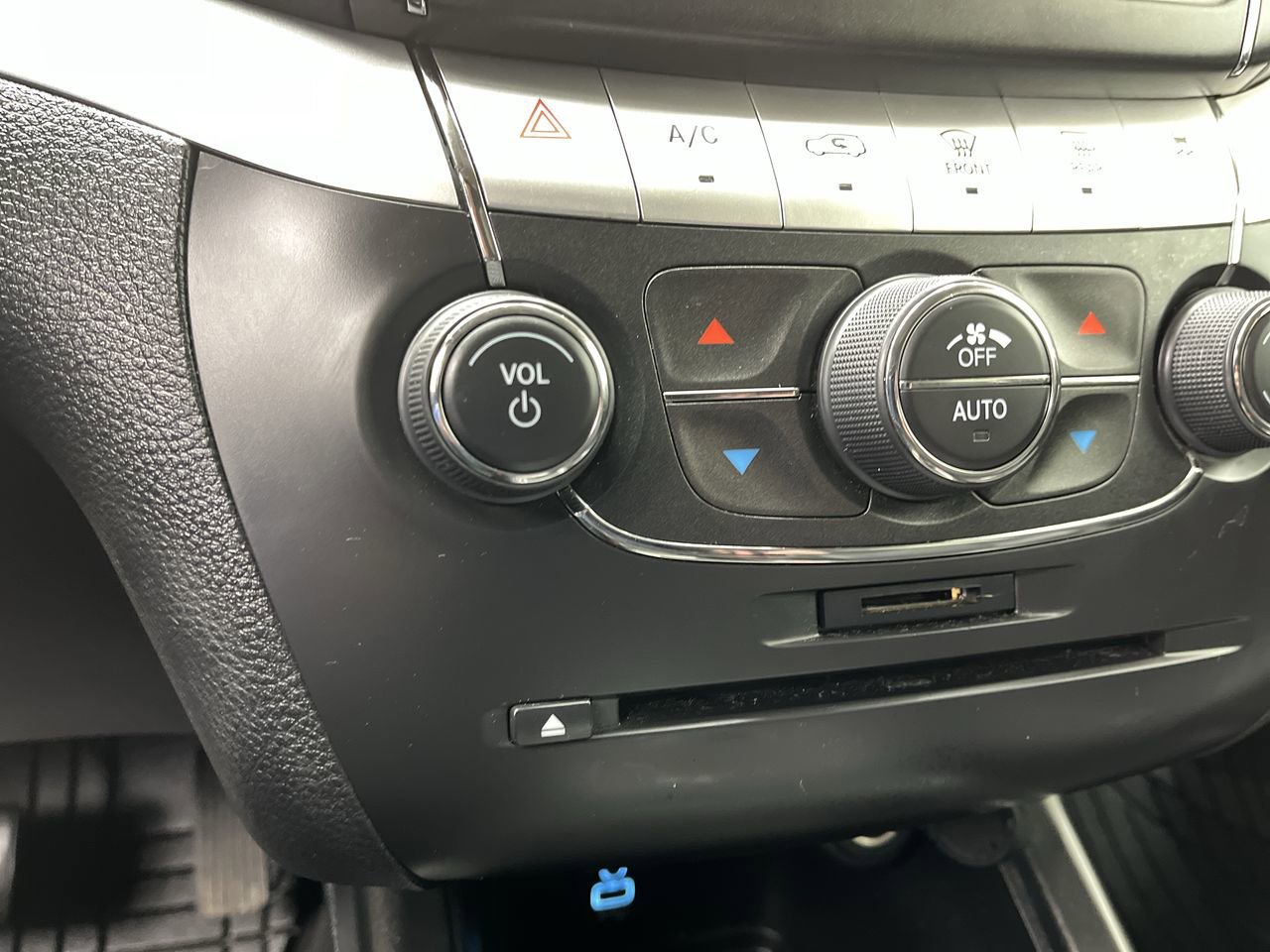Used 2019 Dodge Journey GT AWD/4WD image 17