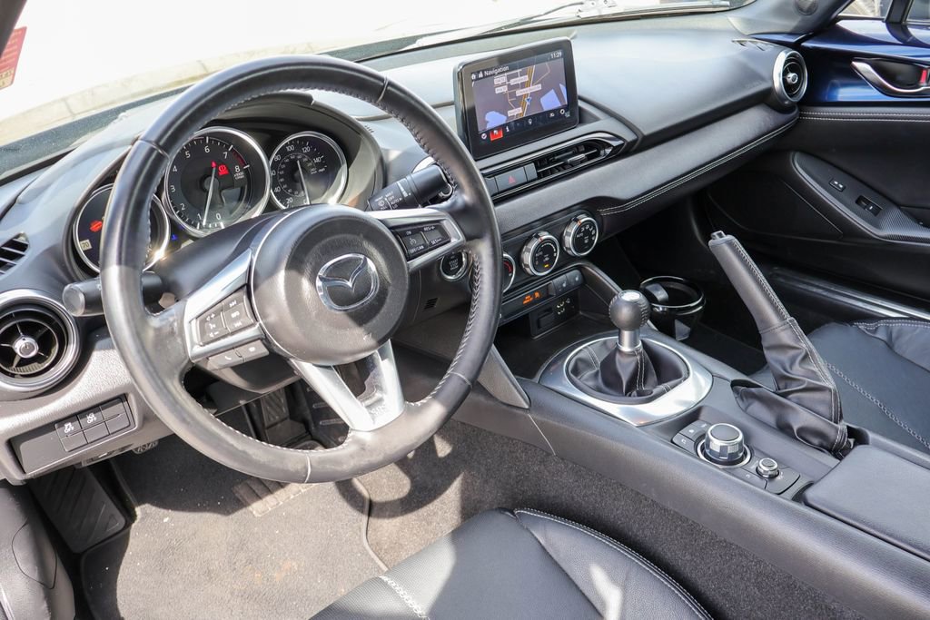 Used 2021 MAZDA MX-5 Miata RF Grand Touring image 5
