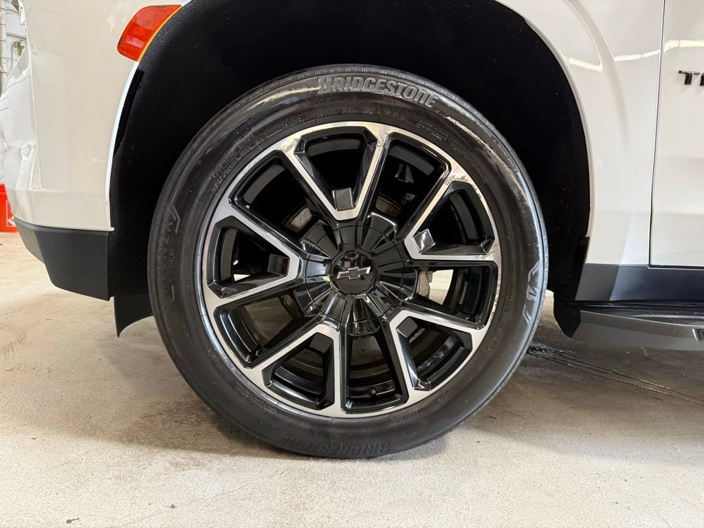 Used 2021 Chevrolet Tahoe RST AWD/4WD image 36