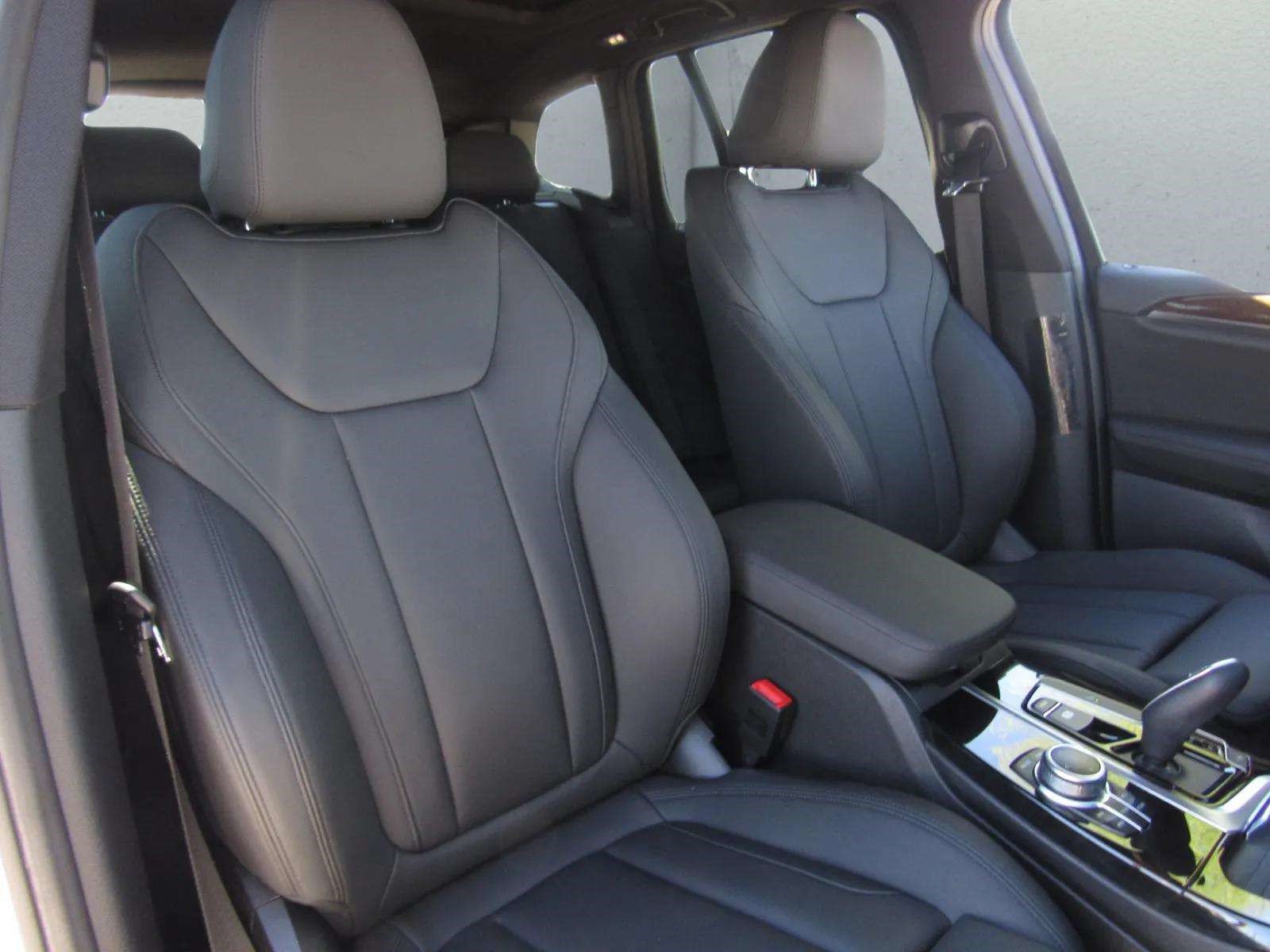 Used 2021 BMW X3 sDrive30i w/ Convenience Package RWD image 11