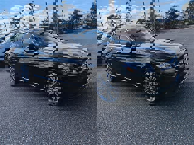 Used 2018 Mercedes-Benz C 300 Sedan image 2