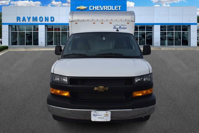 New 2025 Chevrolet Express 3500 w/ Power Convenience Package image 9