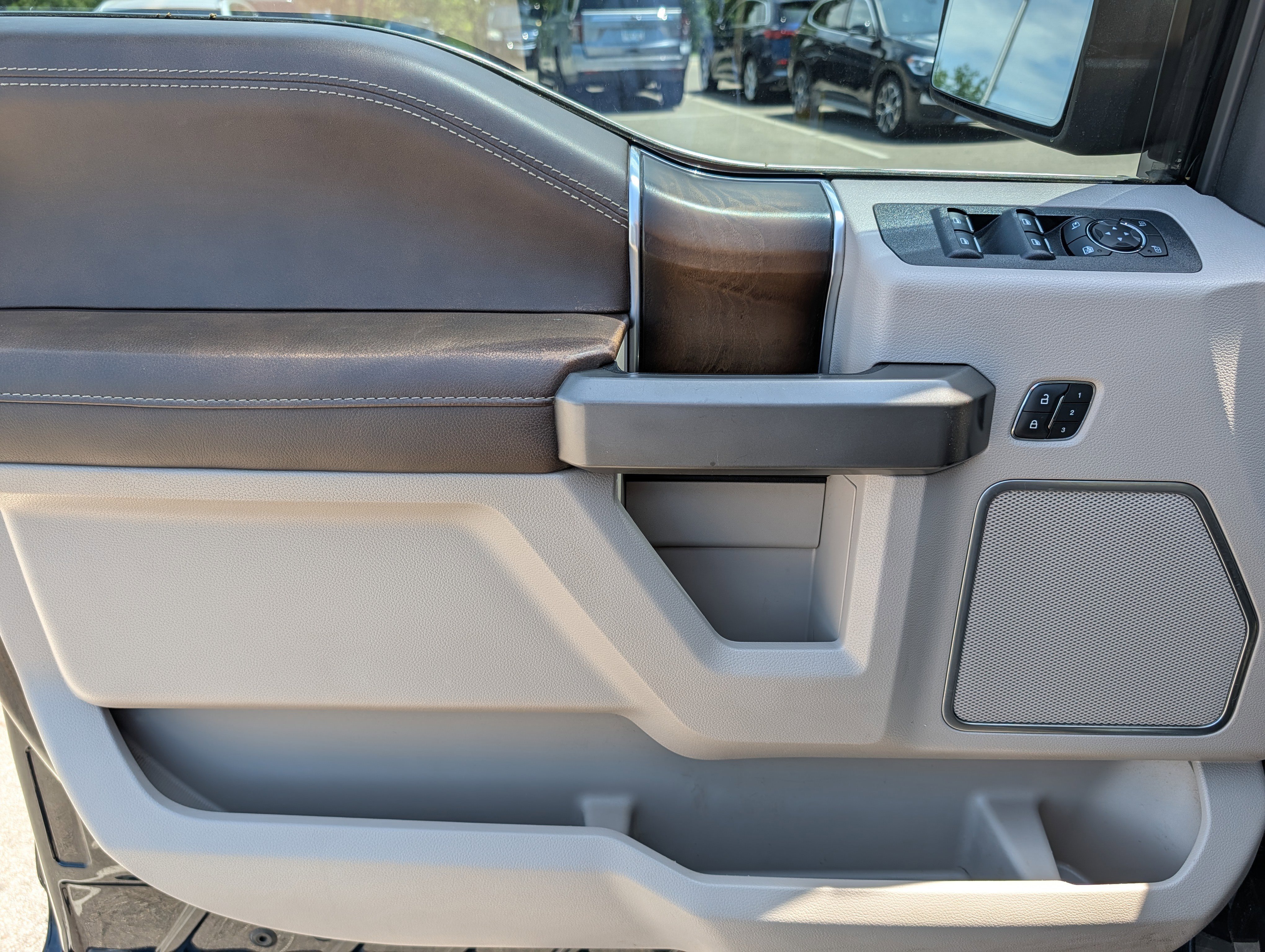 Used 2019 Ford F150 Limited w/ Trailer Tow Package AWD/4WD image 19