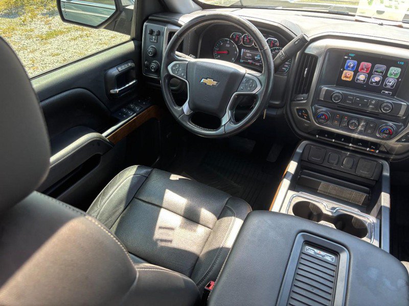 Used 2018 Chevrolet Silverado 1500 LTZ w/ Sport Package AWD/4WD image 13