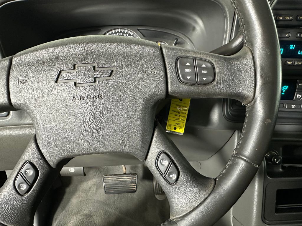 Used 2004 Chevrolet Avalanche Z71 w/ Sun And Sound Package AWD/4WD image 12