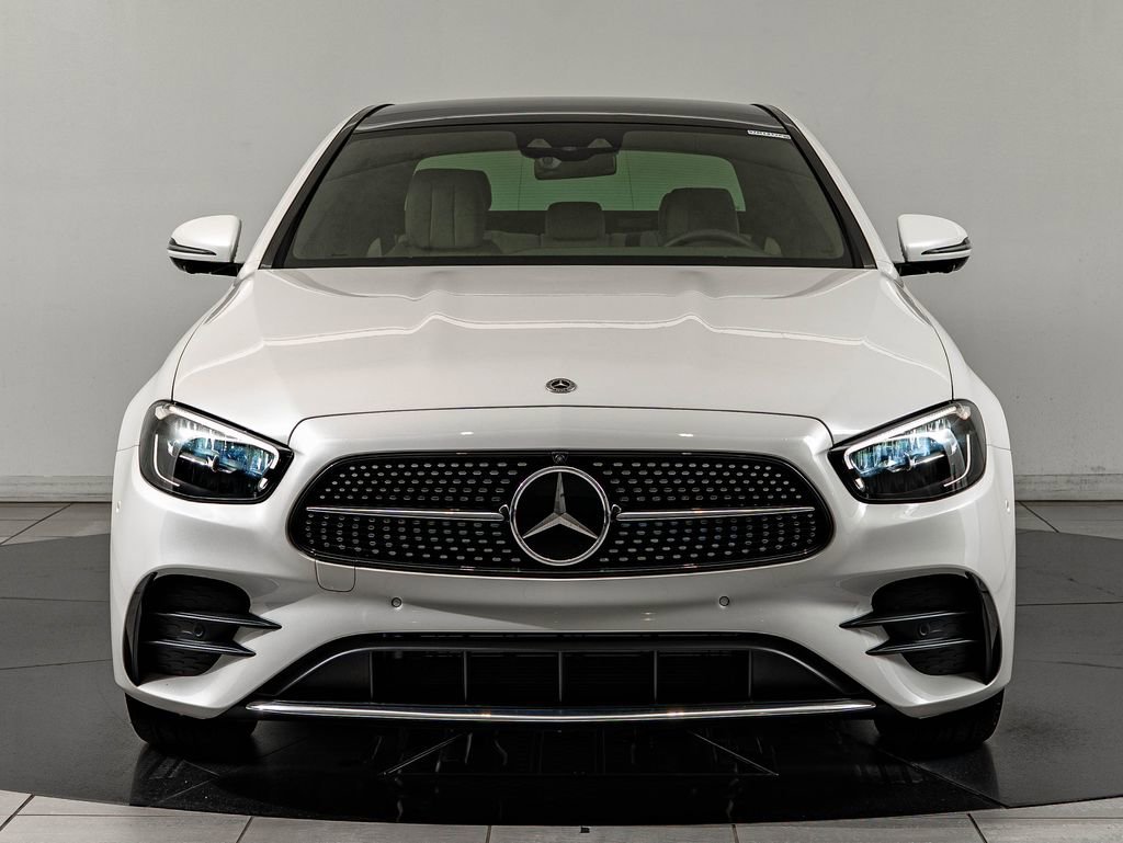 Certified 2022 Mercedes-Benz E 450 4MATIC Sedan image 2