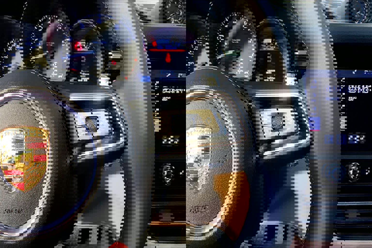 Used 2025 Porsche Macan image 28