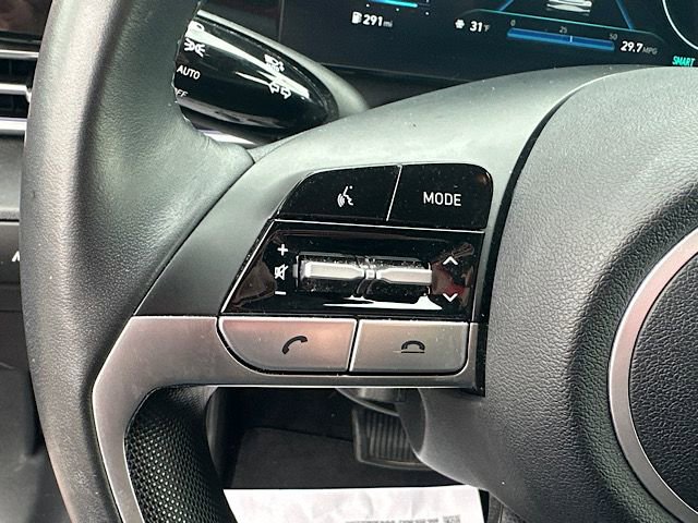 Used 2023 Hyundai Elantra Limited w/ Cargo Package image 22