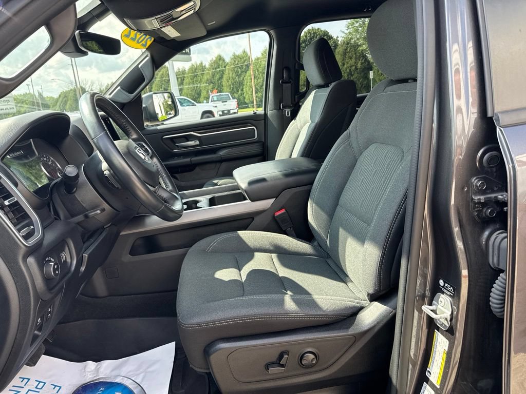 Used 2022 RAM 1500 Big Horn AWD/4WD image 7