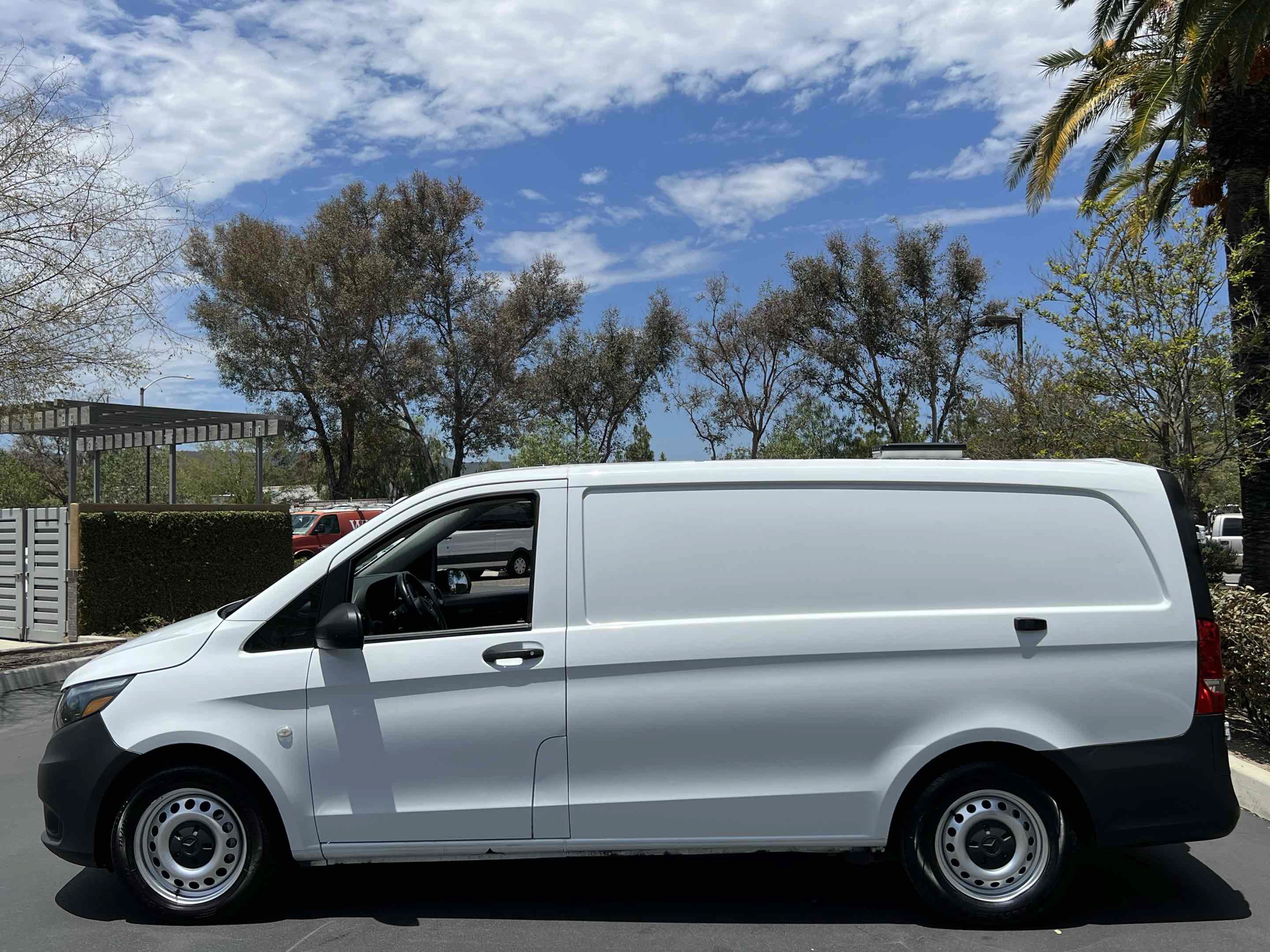 Used 2022 Mercedes-Benz Metris image 17