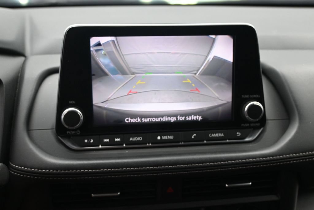 Used 2024 Nissan Rogue SV FWD image 16
