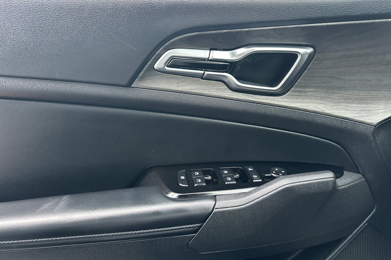 Used 2023 Kia Sportage X-Line image 11