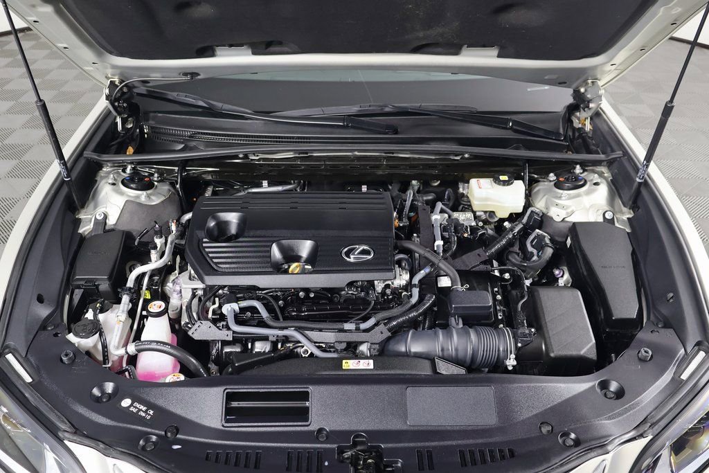 Certified 2023 Lexus ES 300h w/ Premium Package image 15
