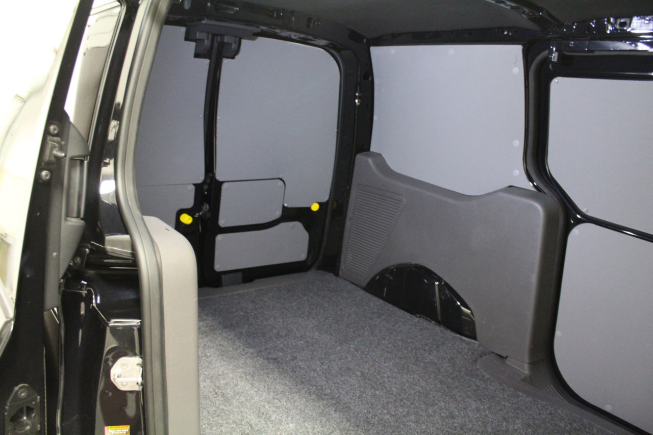 Used 2023 Ford Transit Connect XLT w/ Trailer Tow Package image 26