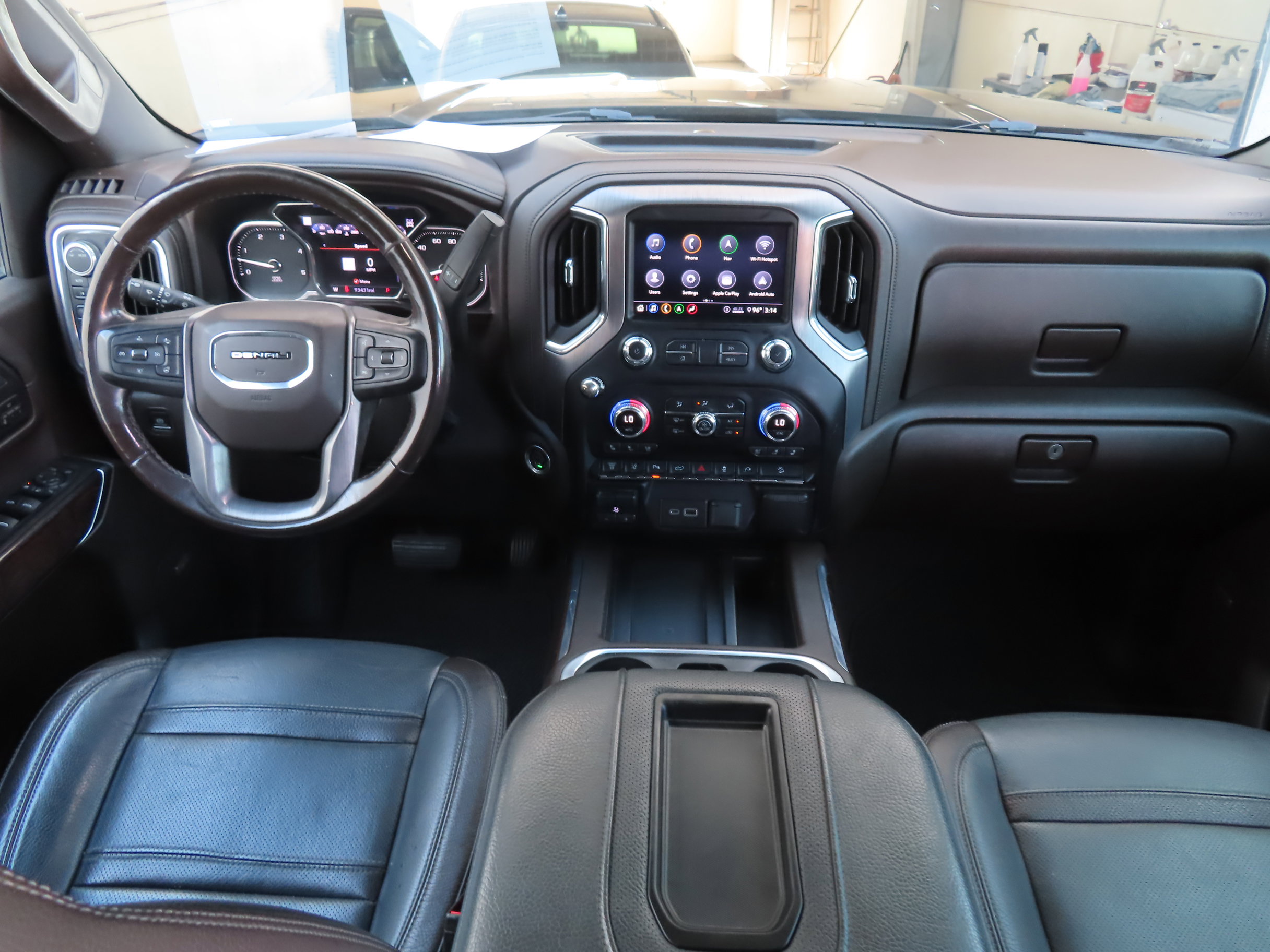 Used 2020 GMC Sierra 3500 Denali AWD/4WD image 2